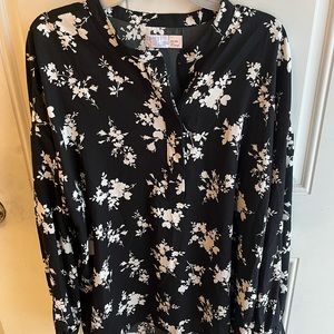 Time and Tru Women'sBlack Floral Long Sleeved Blouse size XXL